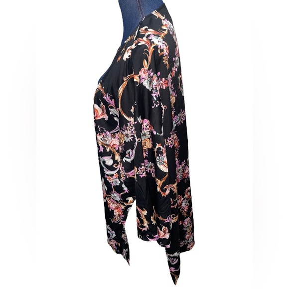 MINKPINK bohemian Floral Kimono Black and Pink XS/S. - Picture 6 of 7